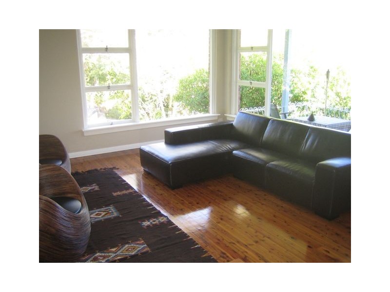 10  NENAUGH AVENUE, North Manly NSW 2100