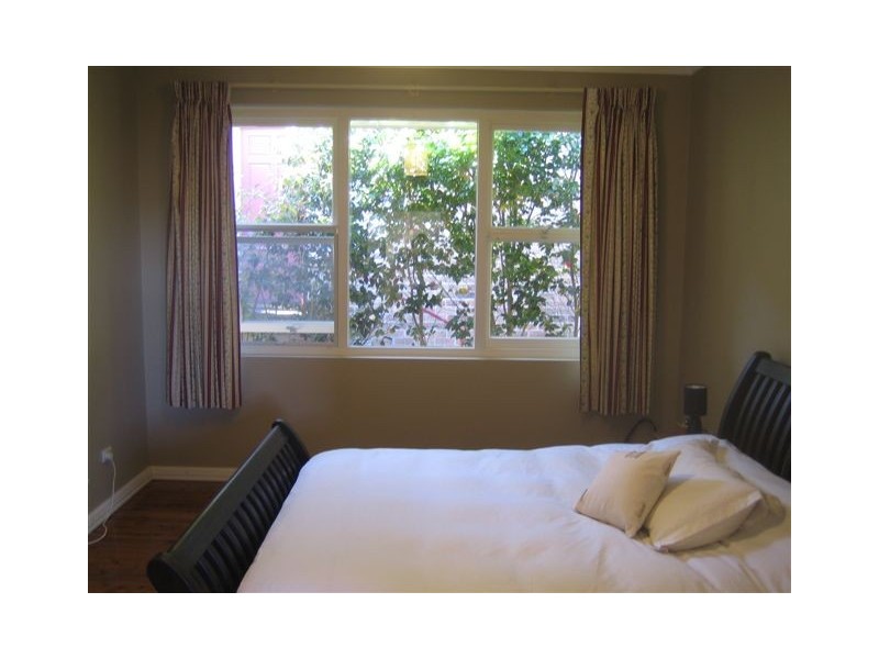 10  NENAUGH AVENUE, North Manly NSW 2100