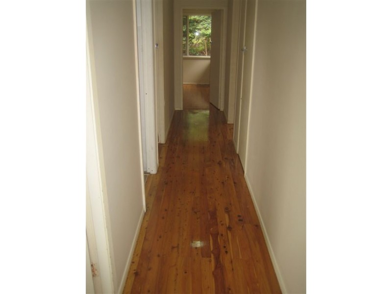 1 LANGDALE PLACE, Wheeler Heights NSW 2097