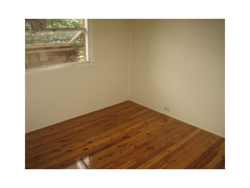 1 LANGDALE PLACE, Wheeler Heights NSW 2097