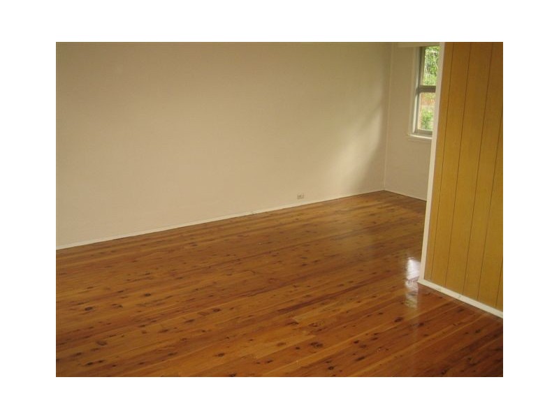 1 LANGDALE PLACE, Wheeler Heights NSW 2097