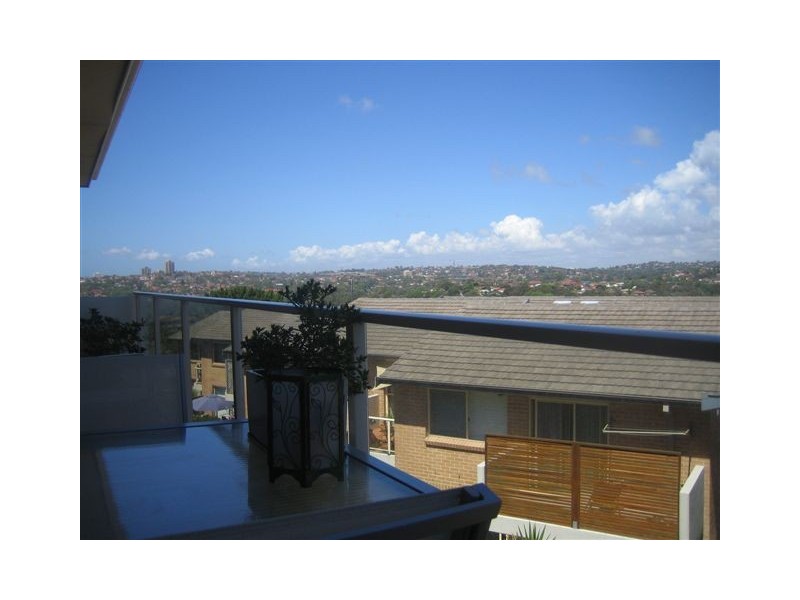 16/94 LAWRENCE STREET, Freshwater NSW 2096