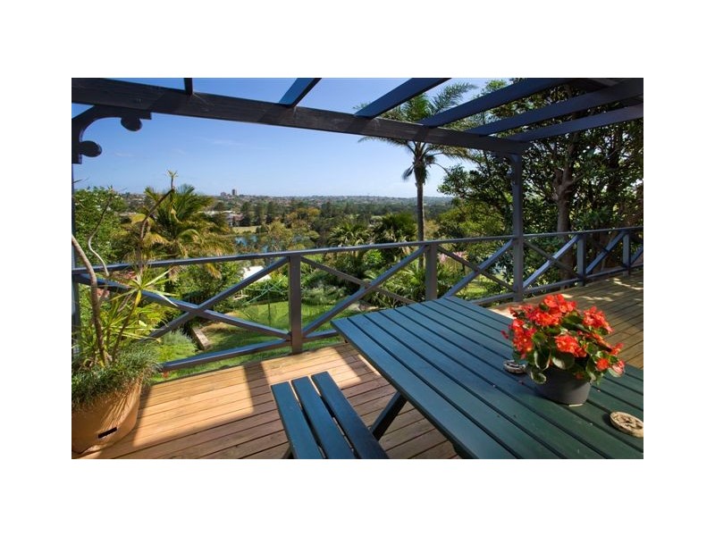 120 QUEENSCLIFF ROAD, Queenscliff NSW 2096