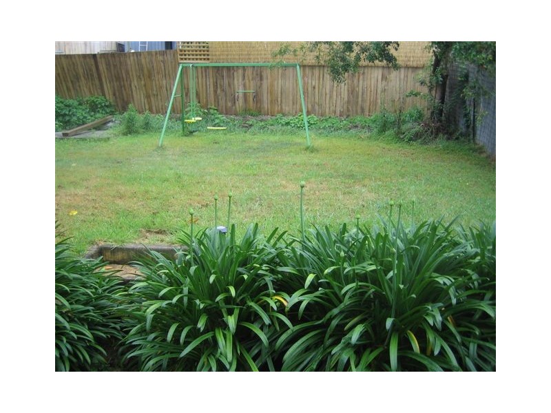 4 WARRIEWOOD ROAD, Warriewood NSW 2102