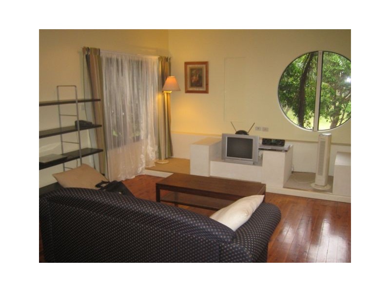 4 WARRIEWOOD ROAD, Warriewood NSW 2102