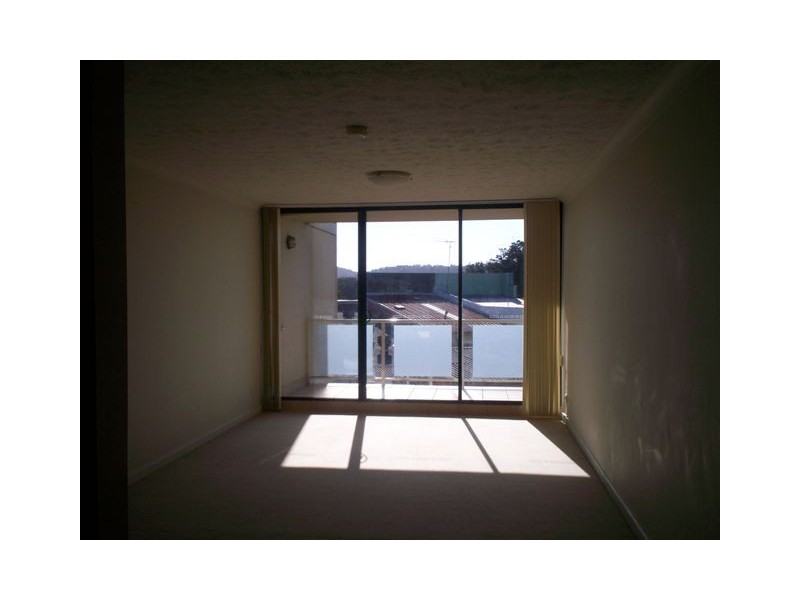 2/18 WATERLOO STREET, Narrabeen NSW 2101