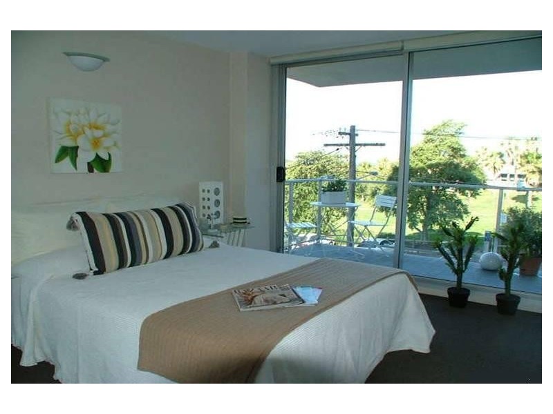 5/30 MOORE ROAD, Freshwater NSW 2096