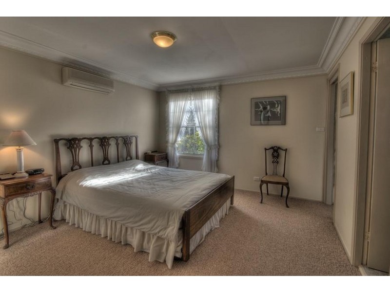 4 KIAH CLOSE, Bayview NSW 2104