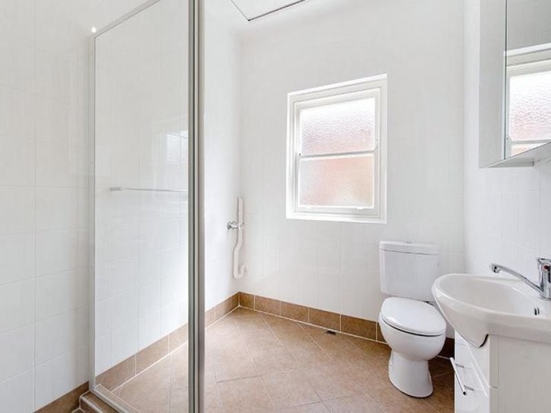 24a LAGOON STREET, Narrabeen NSW 2101