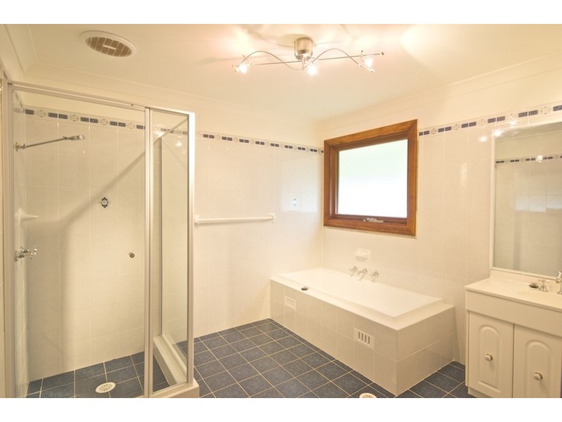 24 AMAROO AVENUE, Elanora Heights NSW 2101