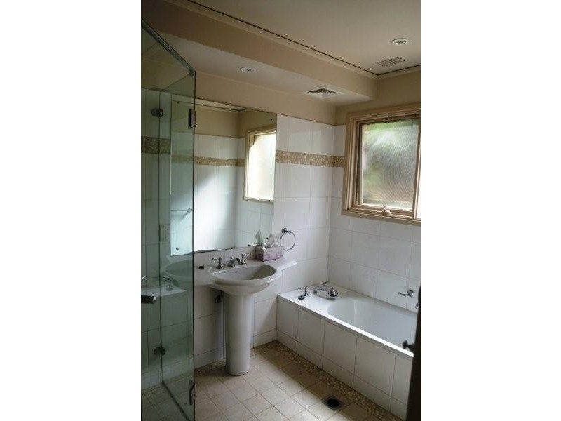 42 BINALONG AVENUE, Allambie Heights NSW 2100