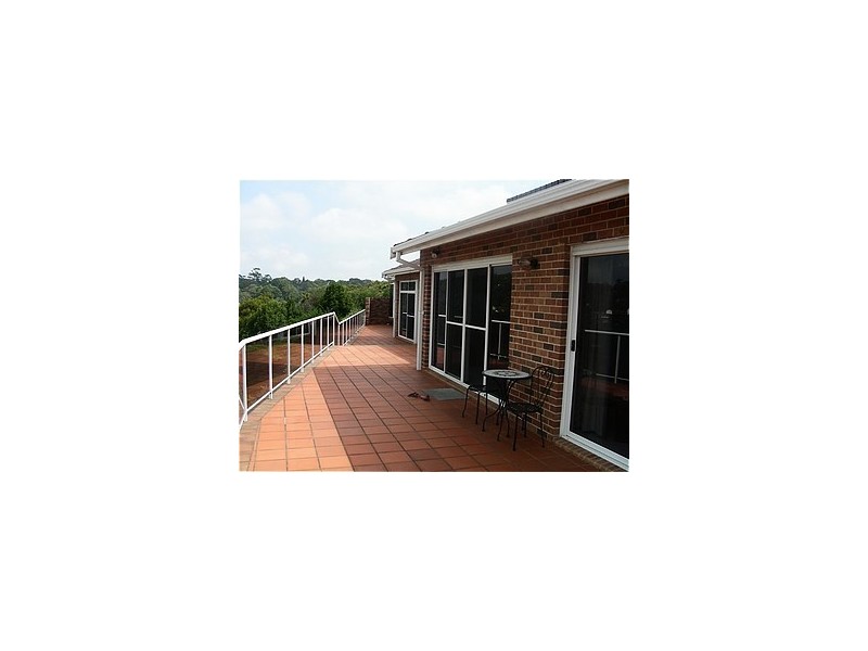 8 LADY PENRYHN DRIVE, Beacon Hill NSW 2100