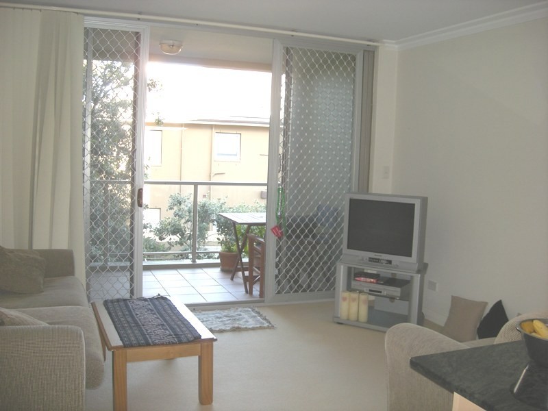 8/1 GREYCLIFF STREET, Queenscliff NSW 2096