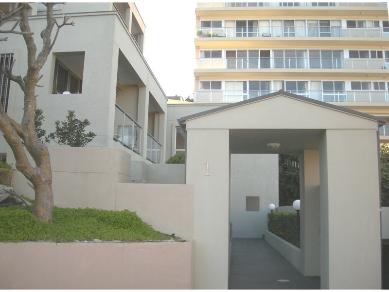 8/1 GREYCLIFF STREET, Queenscliff NSW 2096