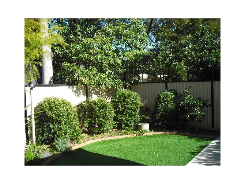 10/182 POWDERWORKS ROAD, Elanora Heights NSW 2101