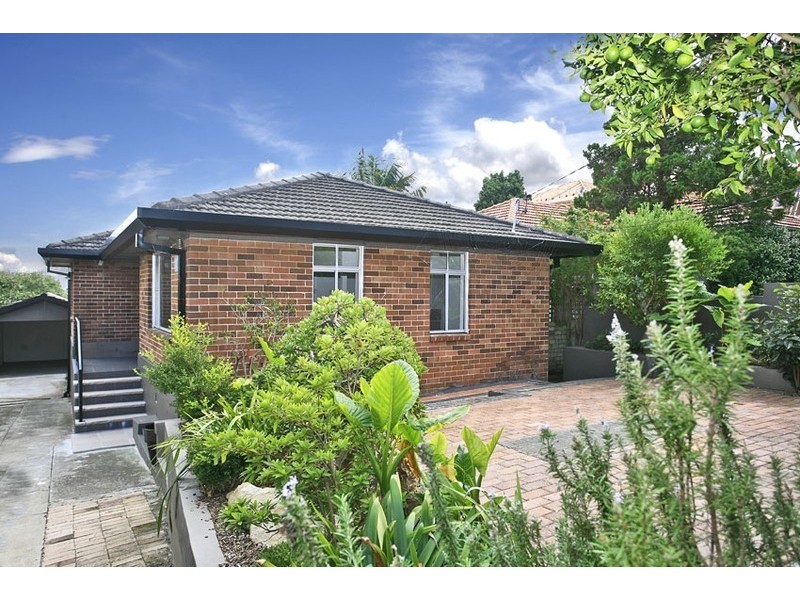 4 BOOMERANG STREET, Collaroy Plateau NSW 2097