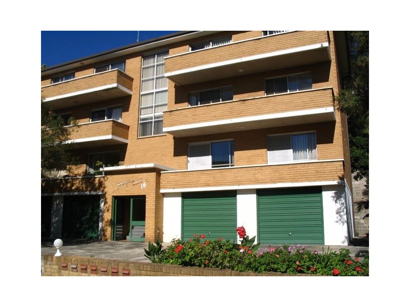 4/16 TERROL CRESCENT, Mona Vale NSW 2103