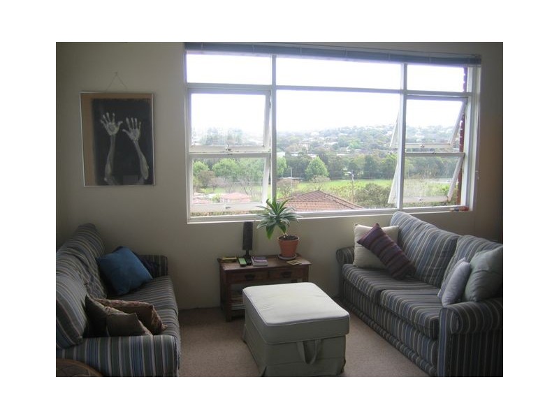 10/25  WAINE STREET, Freshwater NSW 2096