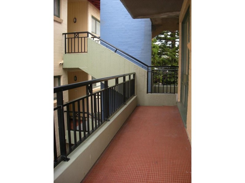 18/16 MOORE ROAD, Freshwater NSW 2096