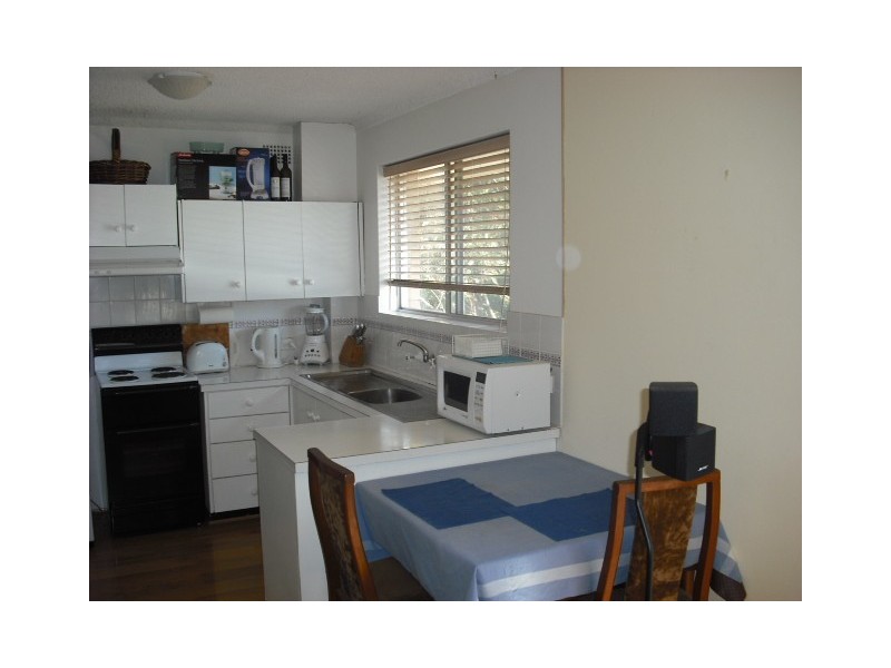 8/72 HARBORD ROAD, Freshwater NSW 2096