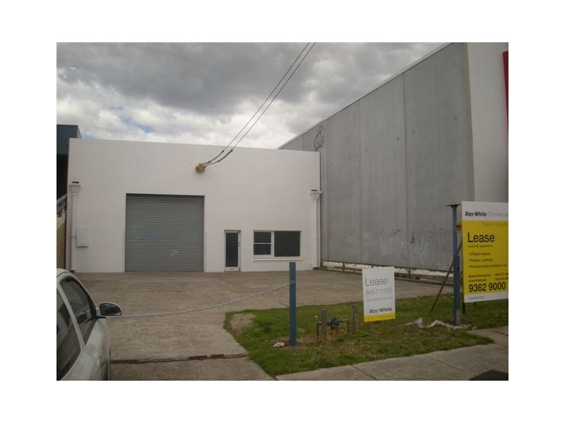 17 CHARD ROAD, Brookvale NSW 2100