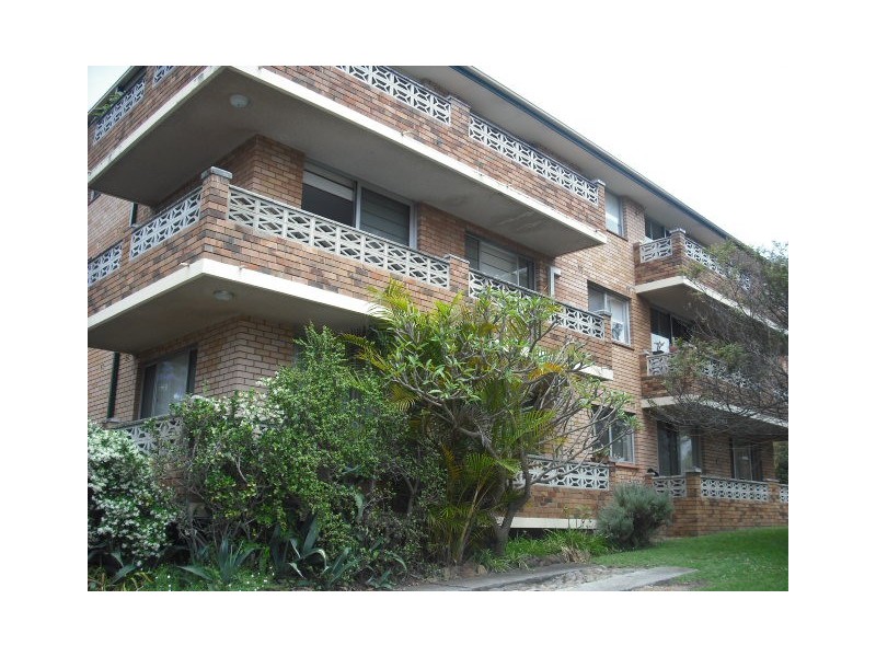 8/80 WYADRA AVENUE, Freshwater NSW 2096