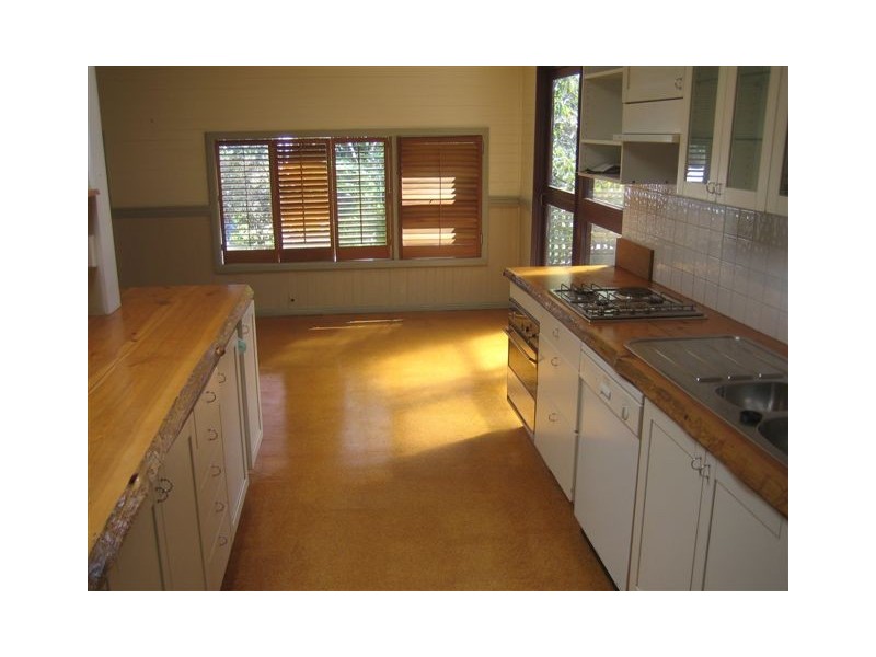 2  MALINYA ROAD, Allambie Heights NSW 2100