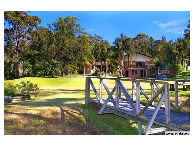 2a MINKARA ROAD, Bayview NSW 2104