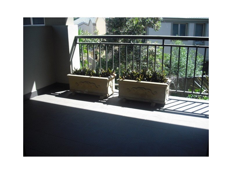 11/90 DARLEY STREET, Mona Vale NSW 2103