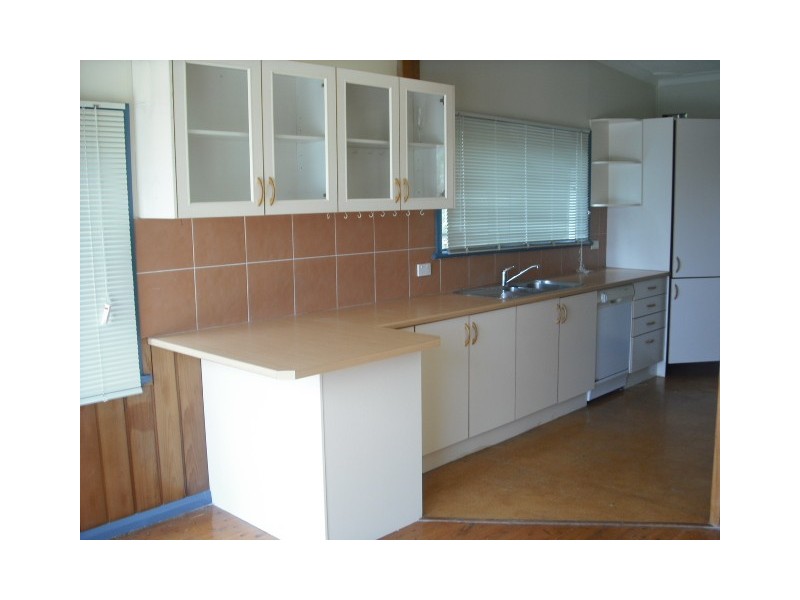 18 EASTVIEW ROAD, Church Point NSW 2105