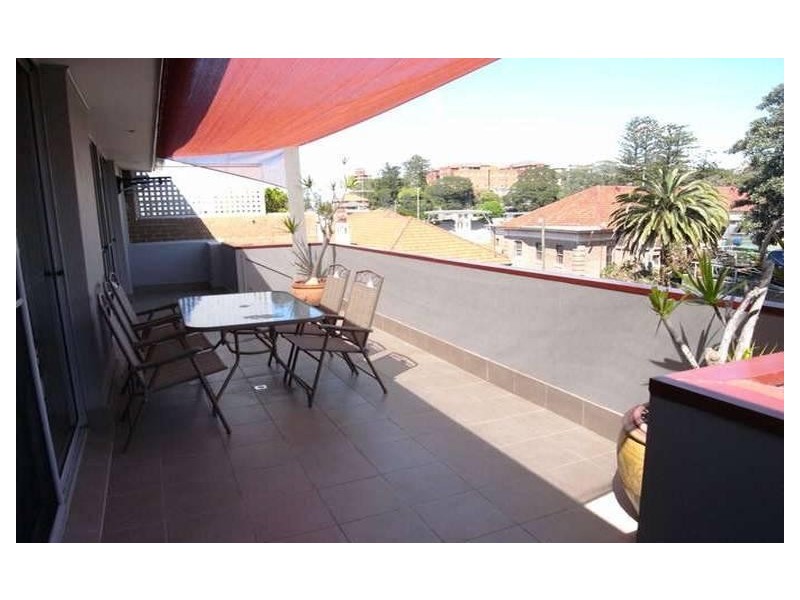 11 PITTWATER ROAD, Manly NSW 2095