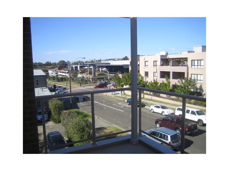 29/2-10 HAWKESBURY AVENUE, Dee Why NSW 2099