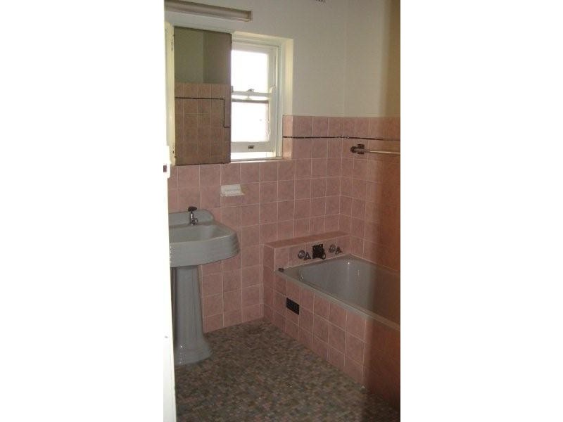 6 BAROONA ROAD, Bayview NSW 2104