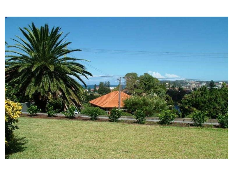 2/127 QUEENSCLIFF ROAD, Queenscliff NSW 2096