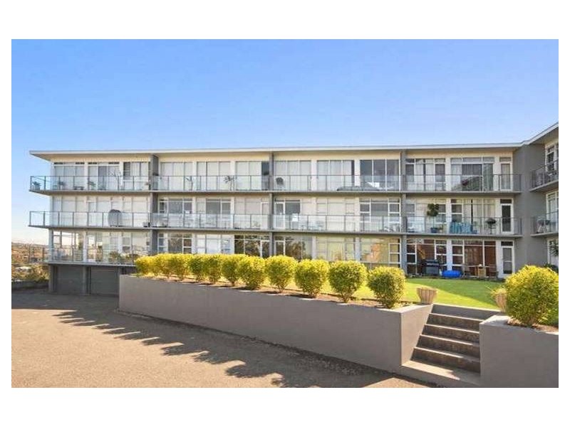 2/127 QUEENSCLIFF ROAD, Queenscliff NSW 2096