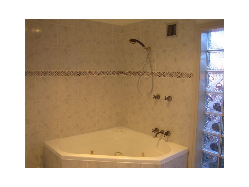 11 EDWARD STREET, Narraweena NSW 2099