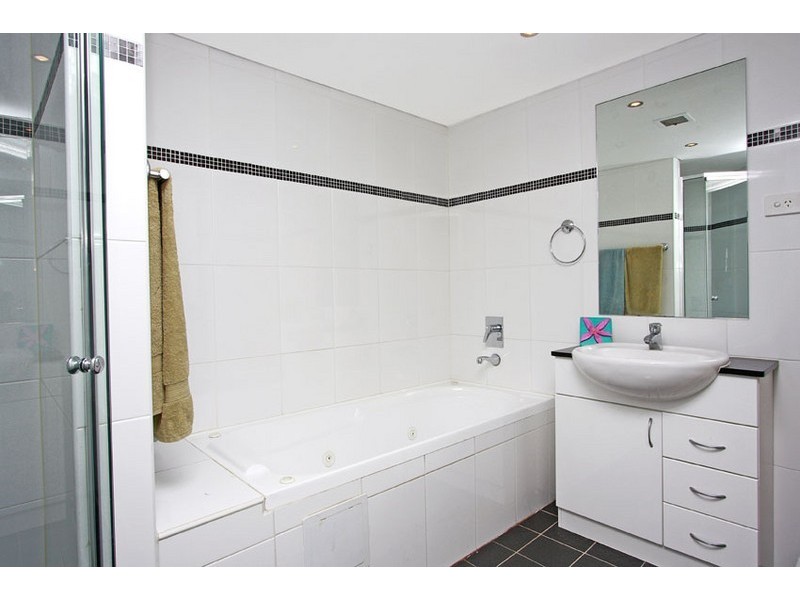 201/18 Ocean Street, Narrabeen NSW 2101