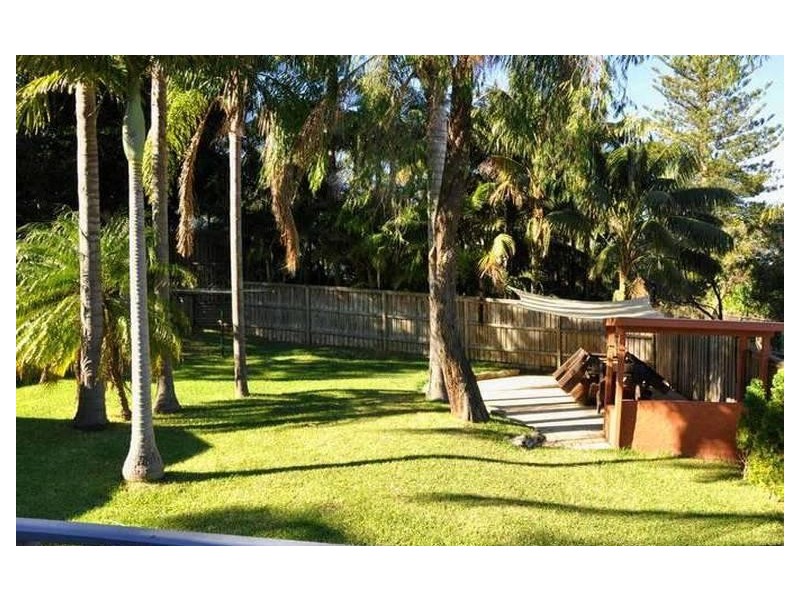 4 ALAMEDA WAY, Warriewood NSW 2102