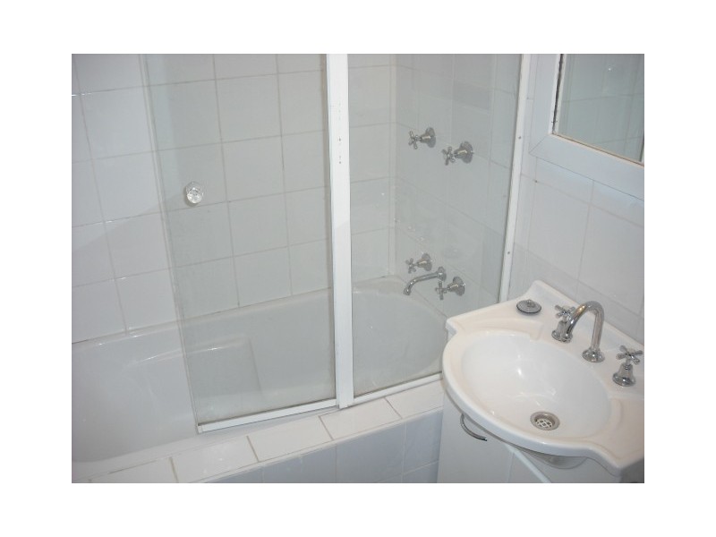 Lwr 119 POWDERWORKS ROAD, Elanora Heights NSW 2101