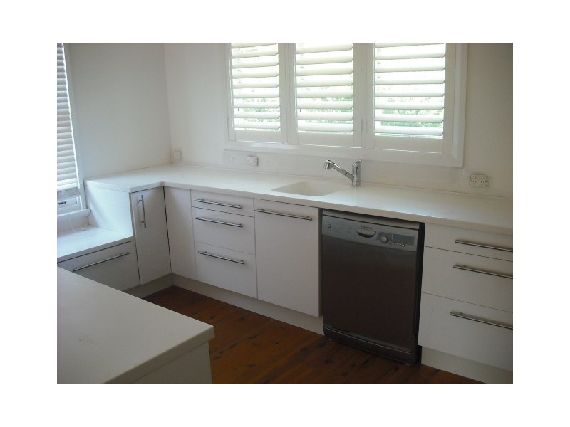 86 QUEENS PARADE EAST, Newport NSW 2106