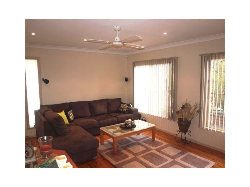 1 DERNA CRESCENT, Allambie Heights NSW 2100