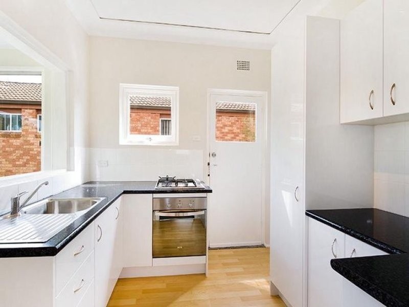 24a LAGOON STREET, Narrabeen NSW 2101