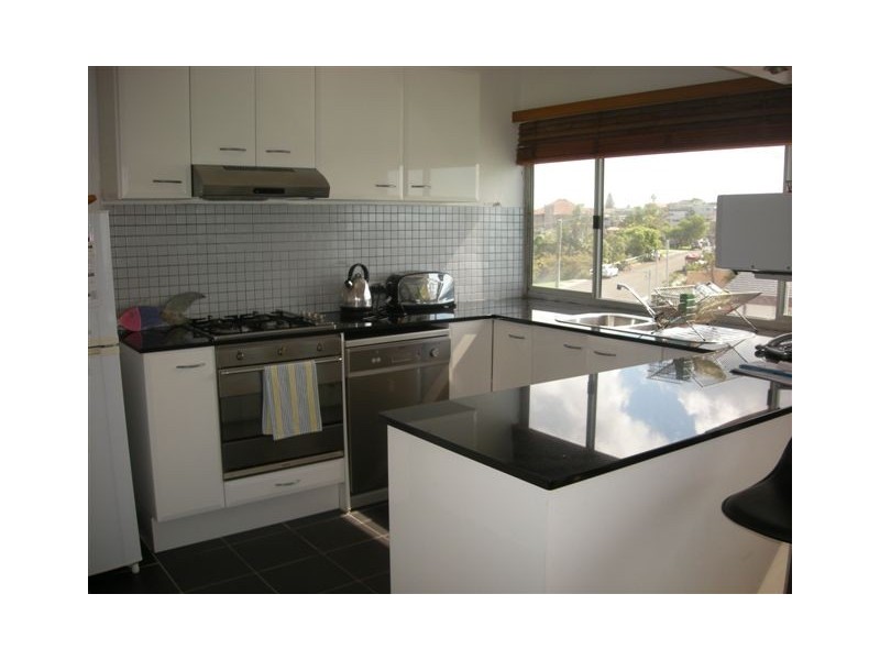 8/5 PAVILION STREET, Queenscliff NSW 2096