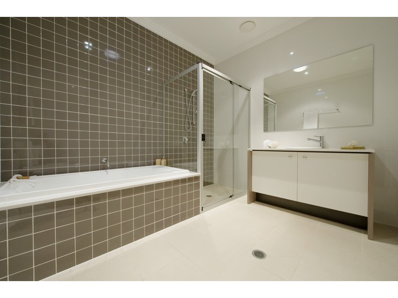 8/21 ANGOPHORA CIRCUIT, Warriewood NSW 2102