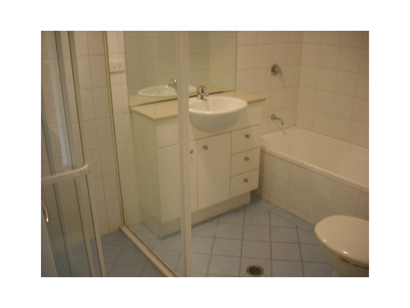 10/74-78 OLD PITTWATER ROAD, Brookvale NSW 2100