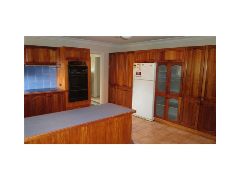 10 YALLAROI ROAD, Narraweena NSW 2099