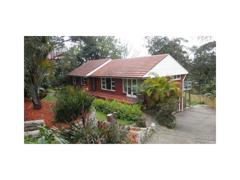 33 TAIYUL ROAD, North Narrabeen NSW 2101