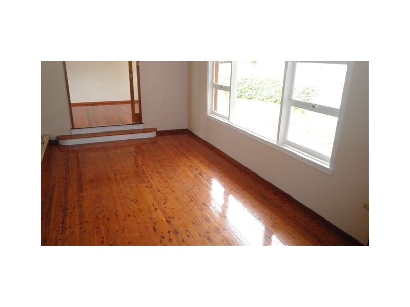 33 TAIYUL ROAD, North Narrabeen NSW 2101