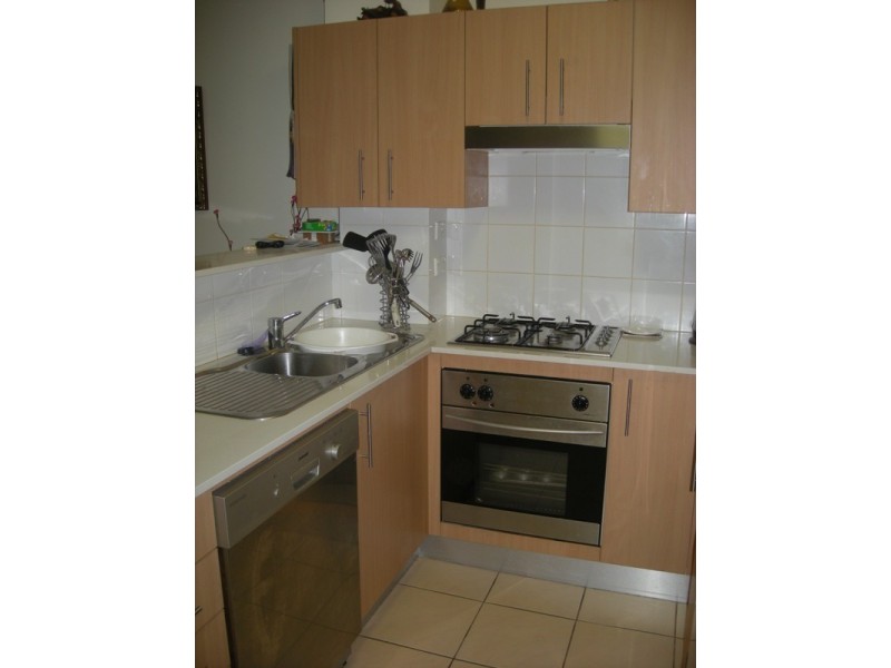 4/74-76 OLD PITTWATER ROAD, Brookvale NSW 2100