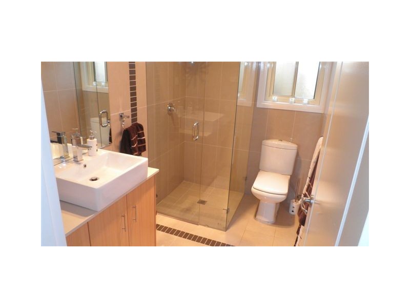 12 PARAMOUNT CLOSE, Belrose NSW 2085